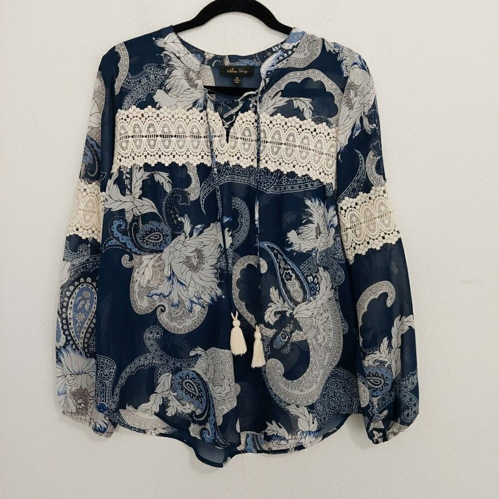 Melissa Paige Women's Blue White Floral Peasant Festival Blouse Lace Detail Sz M